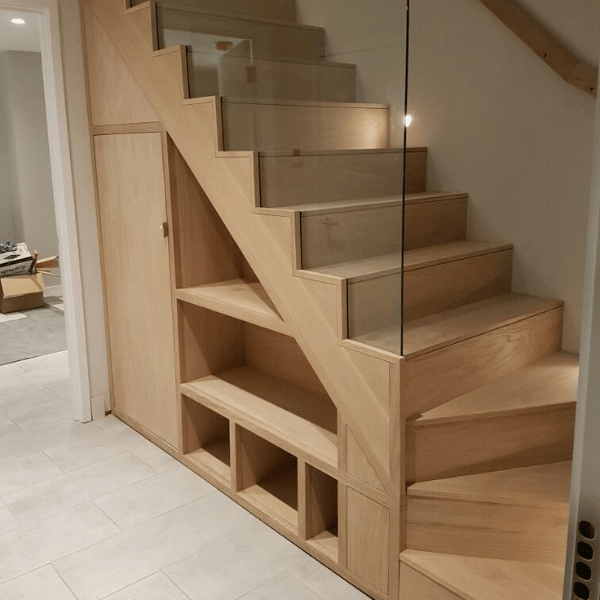 tu cong nghiep gam cau thang