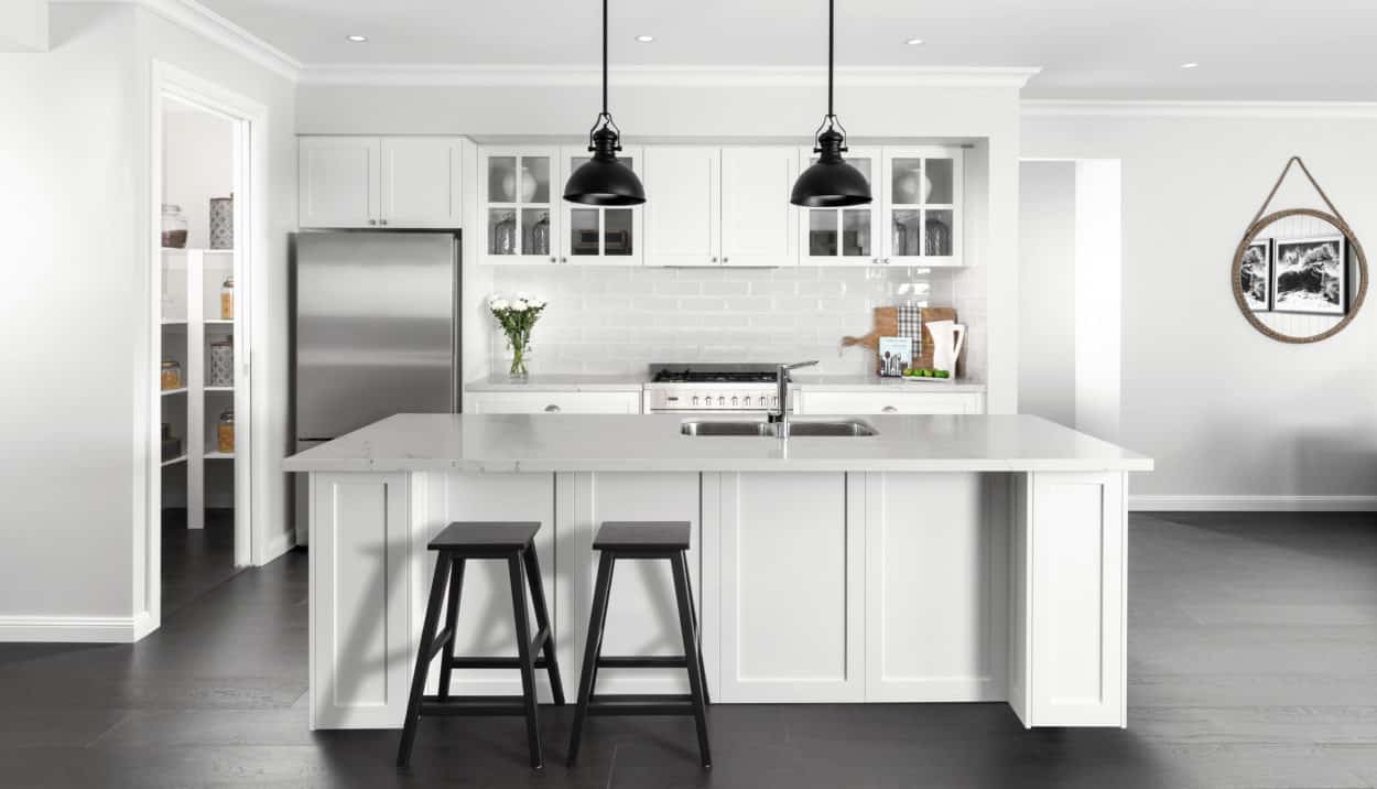 Căn bếp đen trắng tối giản