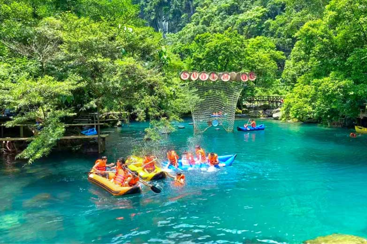 Khám phá Kì Quan Tự Nhiên: Du lịch Suối Moọc Quảng Bình