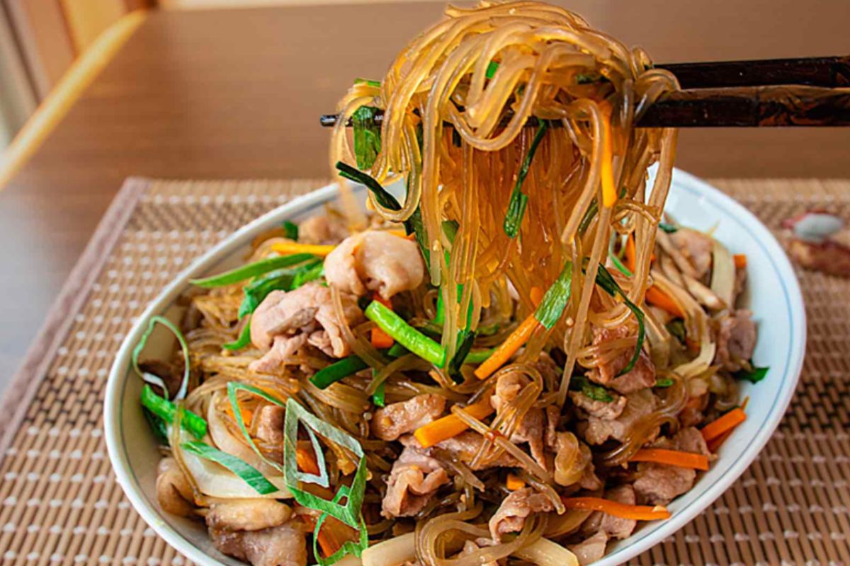 Món Japchae