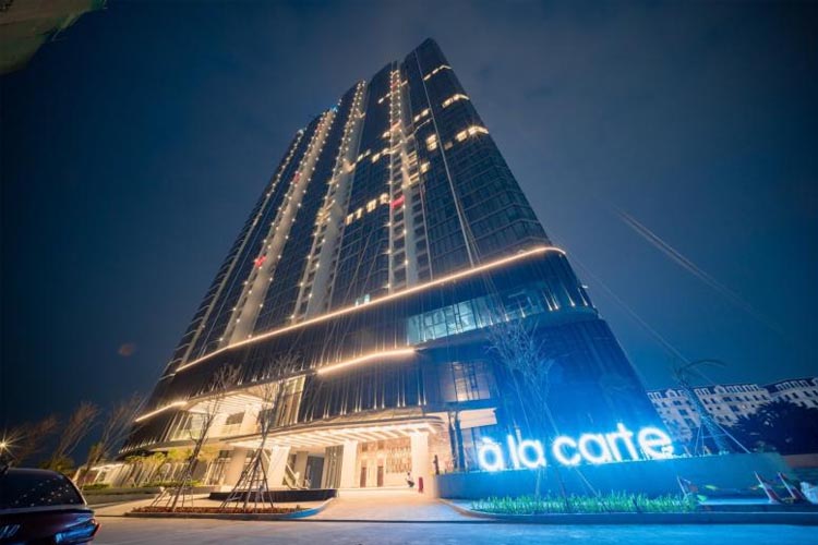 À La Carte Hạ Long Bay