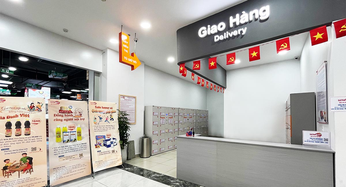 Khu vực tủ giữ đồ tại SatraMart Võ Văn Kiệt
