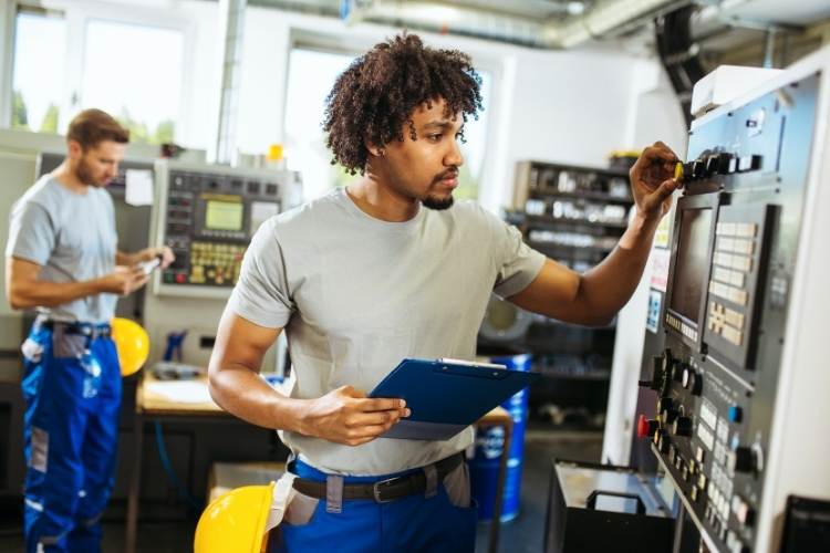 Nhà máy sản xuất